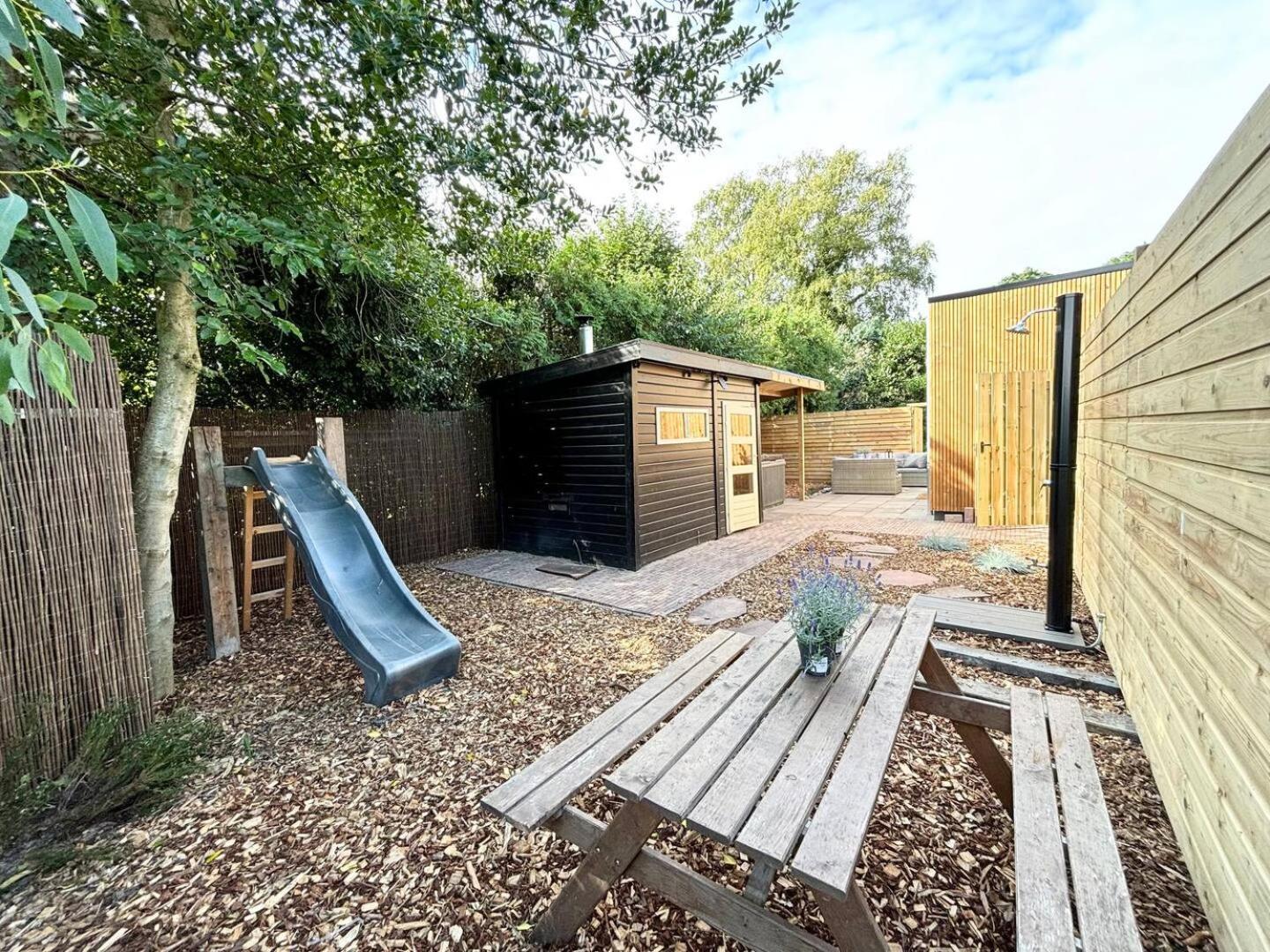 Bed And Breakfast Heerenveen Centrum Met Prive Sauna En Jacuzzi Eksteriør bilde