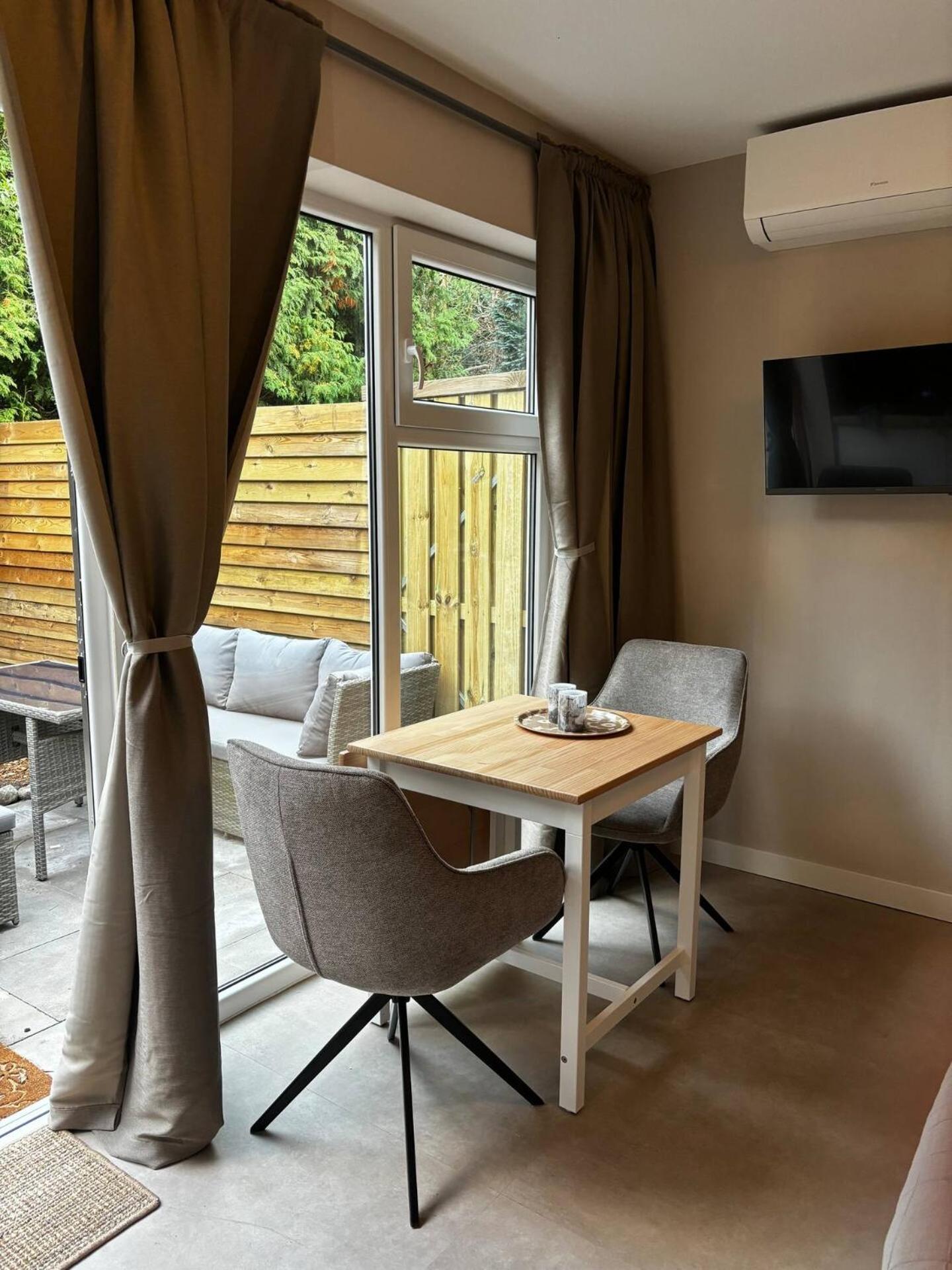Bed And Breakfast Heerenveen Centrum Met Prive Sauna En Jacuzzi Eksteriør bilde