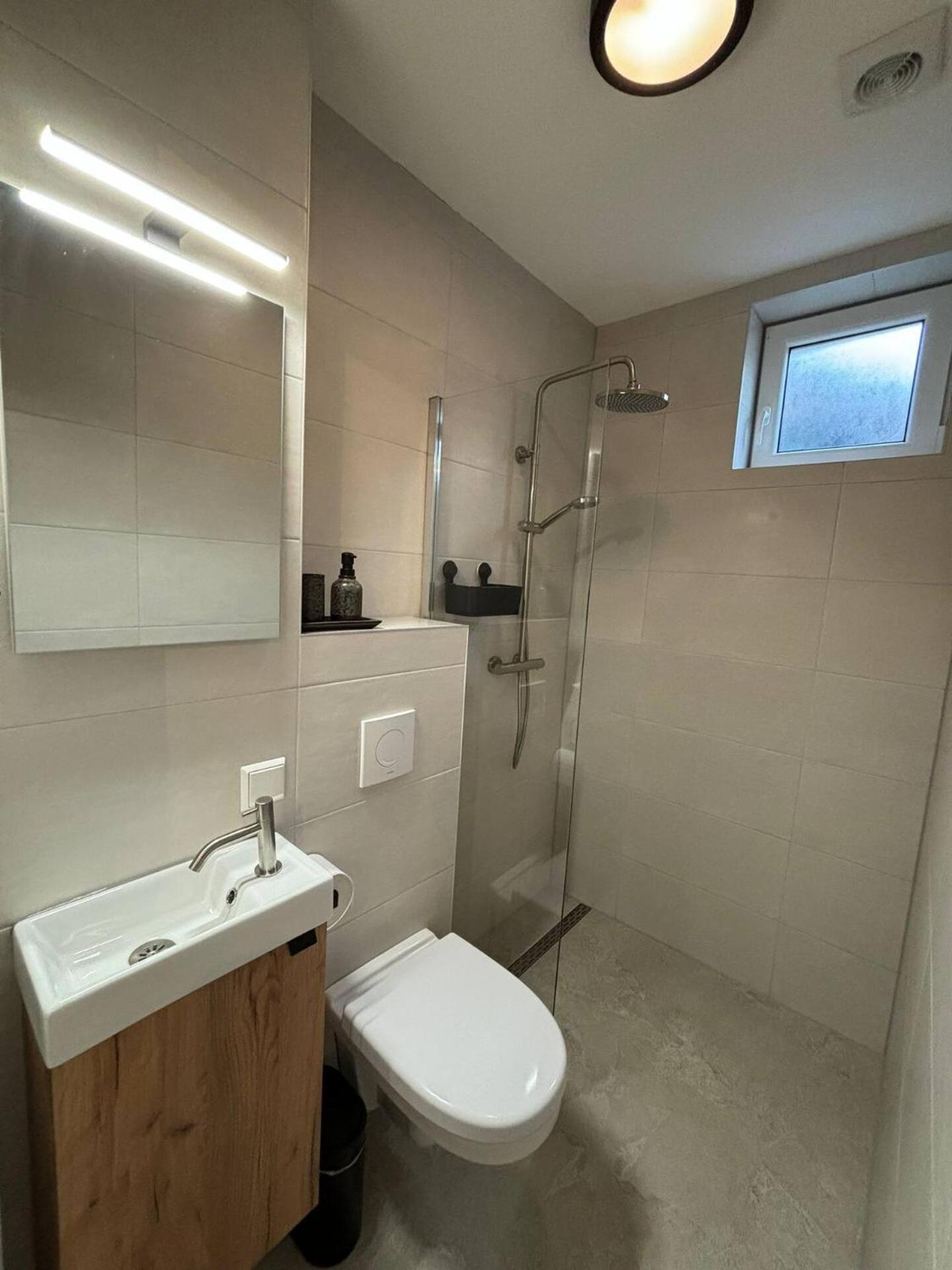 Bed And Breakfast Heerenveen Centrum Met Prive Sauna En Jacuzzi Eksteriør bilde